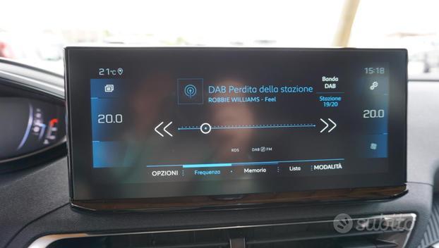 PEUGEOT 3008 BlueHDi 130 S&S EAT8 Allure Pack