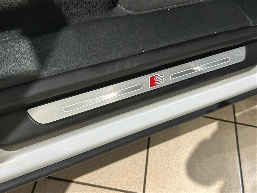 Audi Q8 50 TDI 286 CV quattro tiptronic Sport