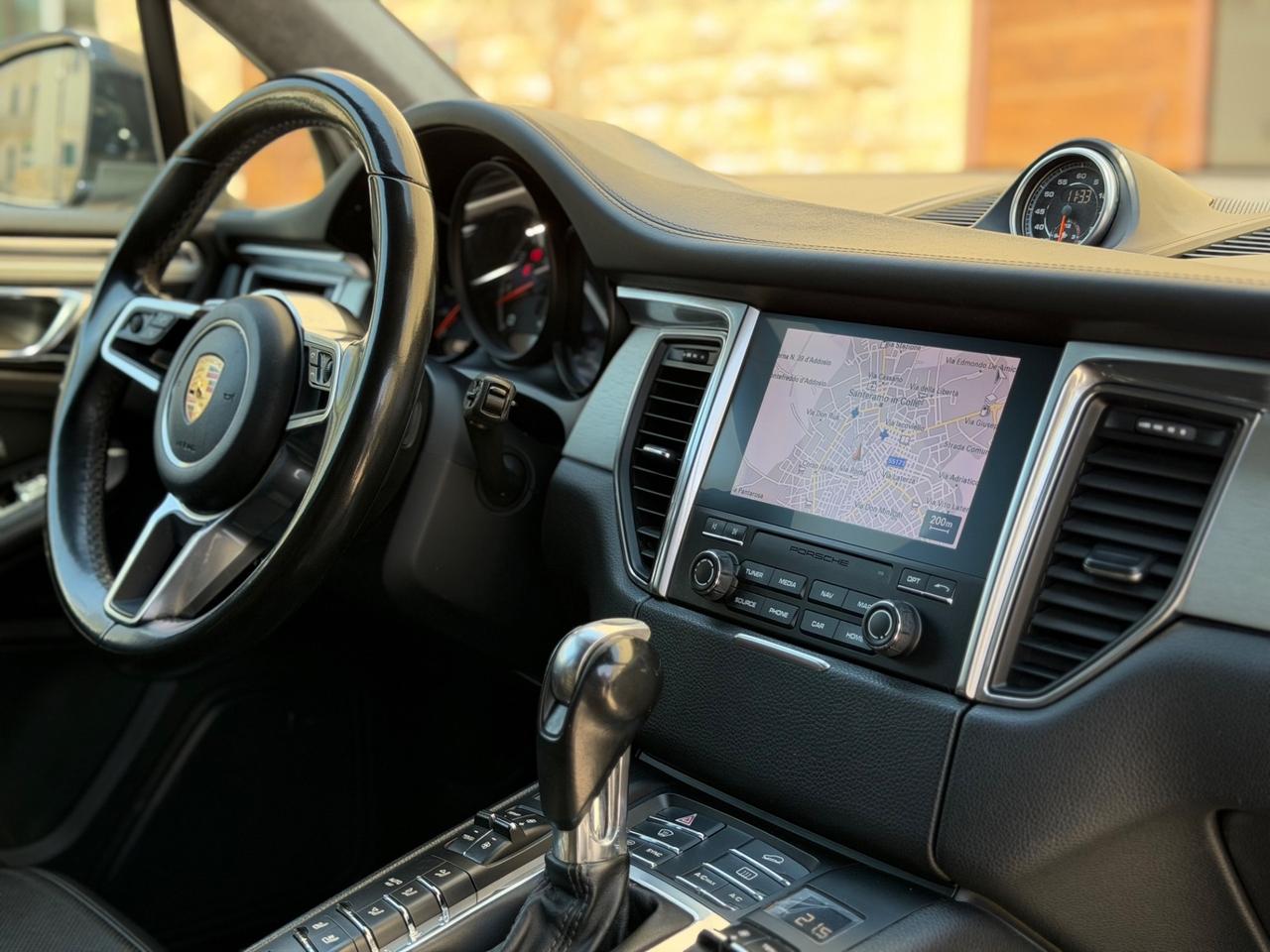Porsche Macan TURBO 3.6 V6 400 CV PDK BOSE VENTILATI