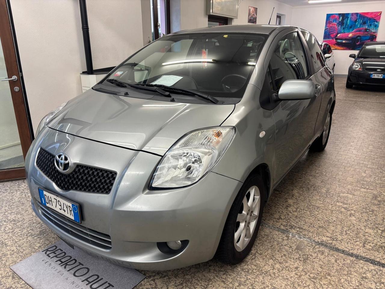 Toyota Yaris 1.3 3 porte