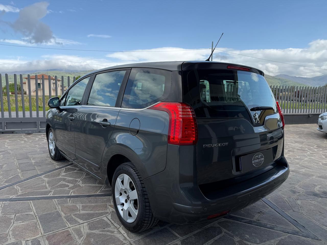 Peugeot 5008 1.6 hdi 110cv Premium Automatica 7 Posti