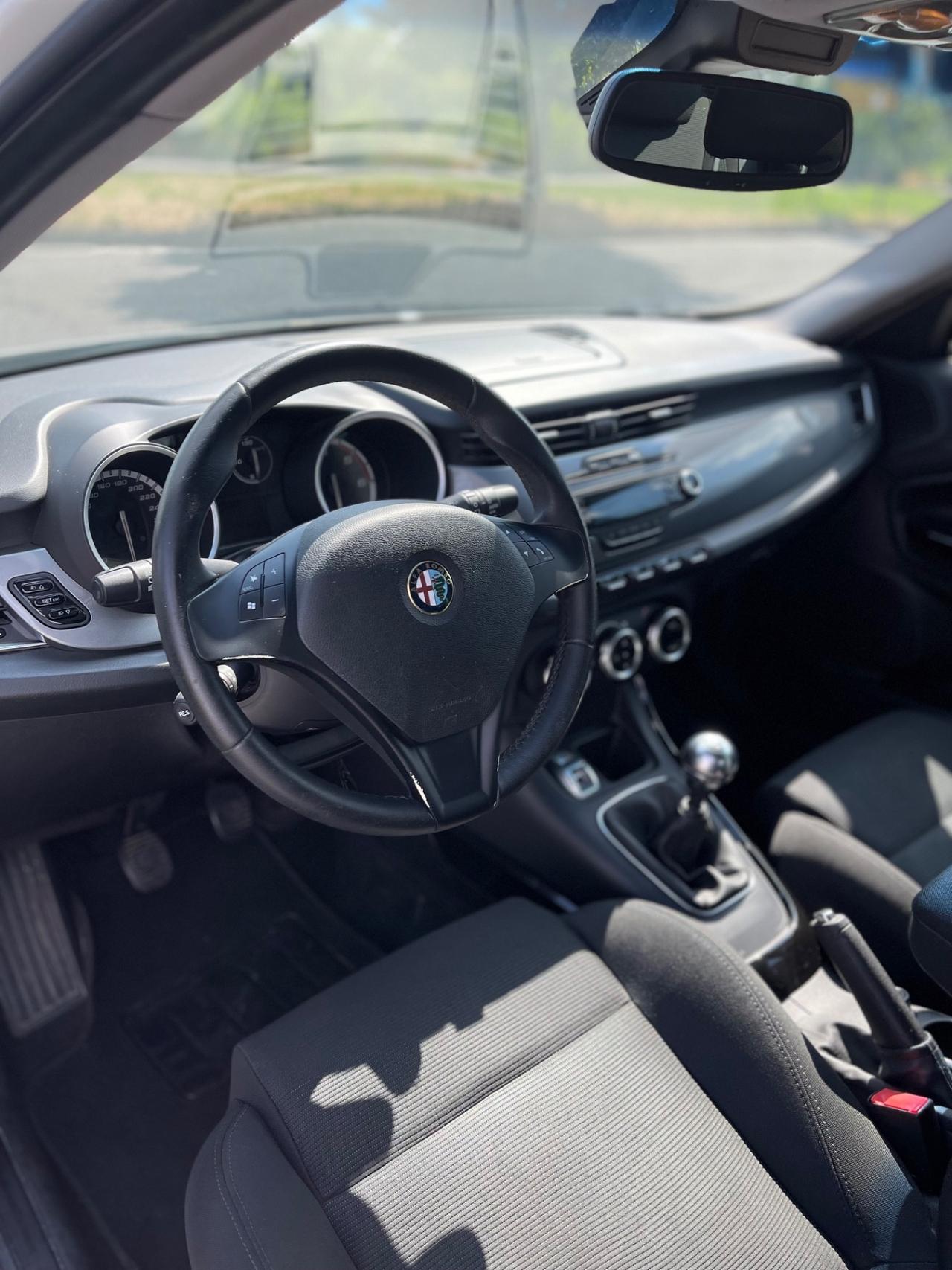 Alfa Romeo Giulietta 1.6 JTDm-2 105 CV Distinctive