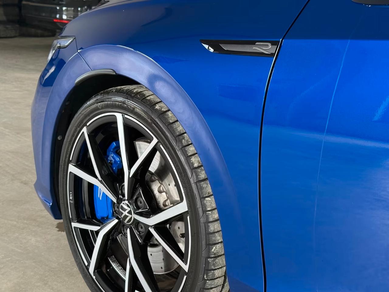 Volkswagen Golf VIII 8 R 4Motion Matrix