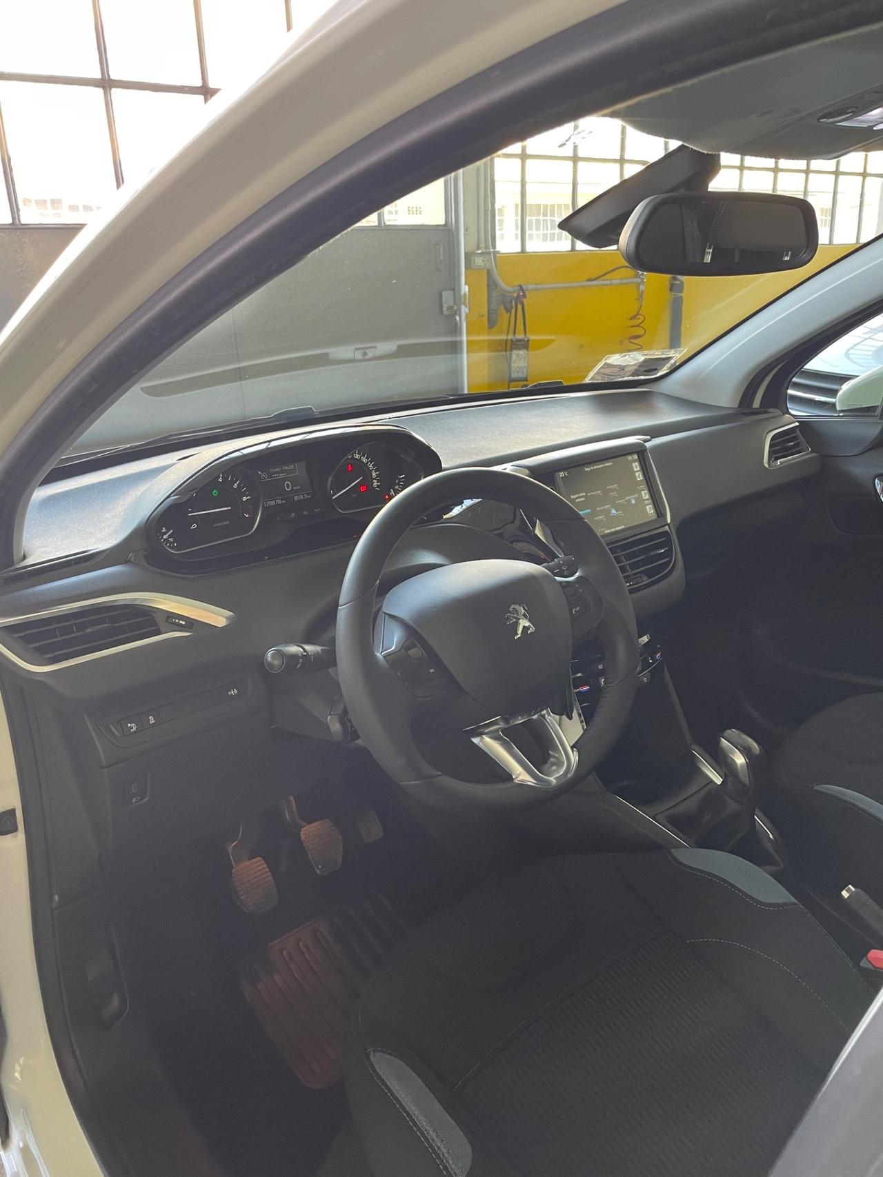 Peugeot 208 1.2 VTi 82 CV 5 porte Allure