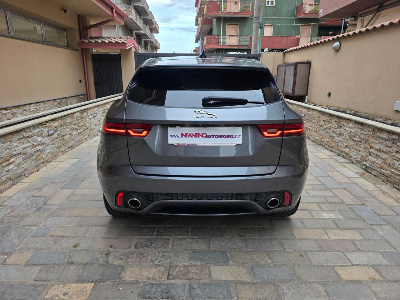 Jaguar E-Pace 2.0D 150 CV AWD aut. R-Dynamic S