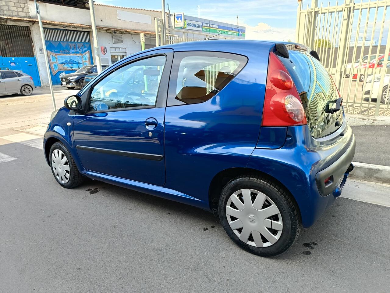 Peugeot 107 1.0 68CV 3p. Sweet Years