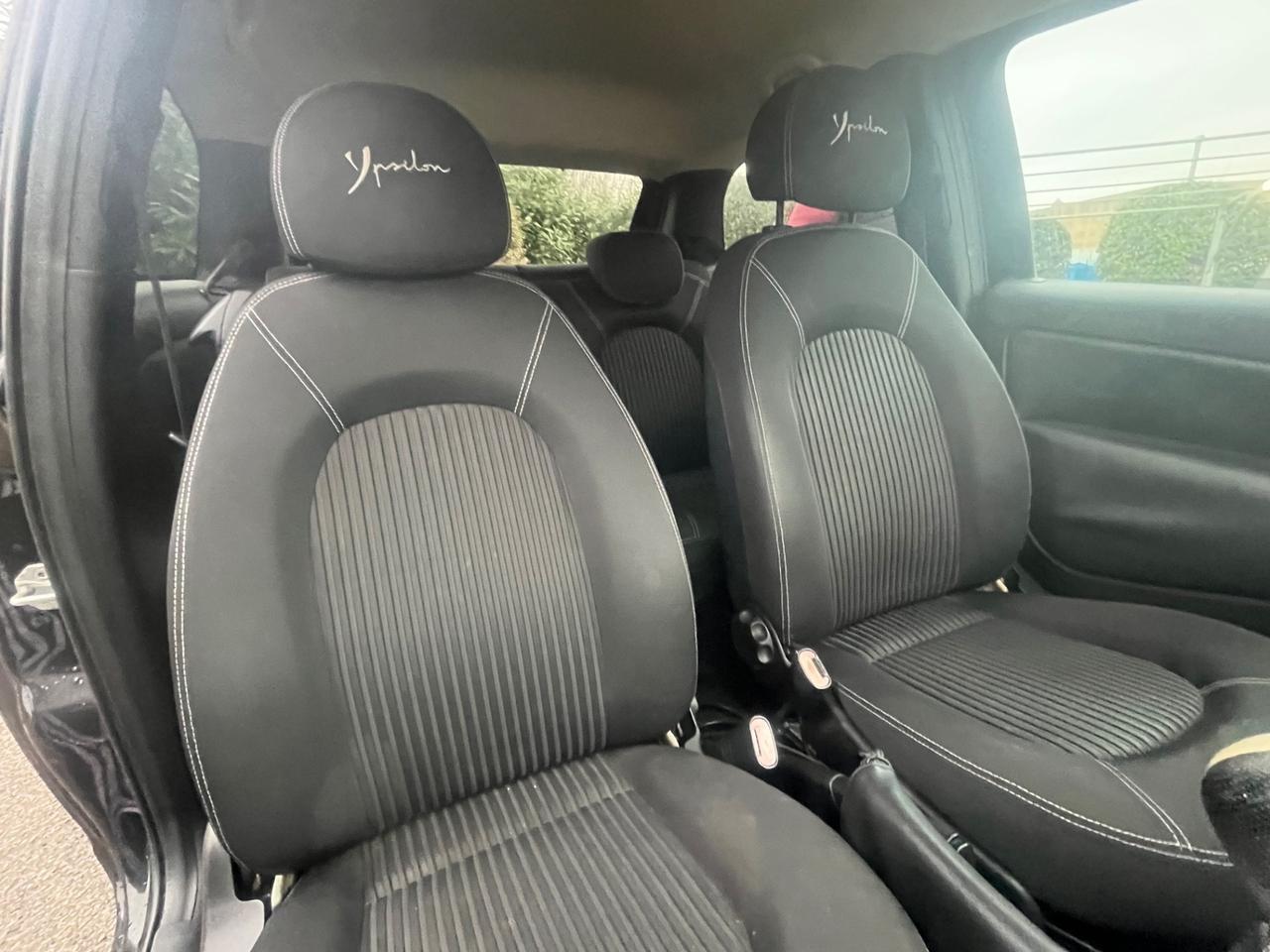 Lancia Ypsilon 1.3 Disel