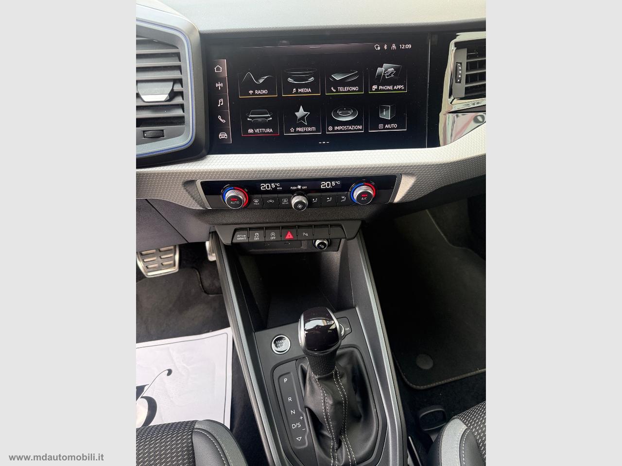 AUDI A1 SPB 35 TFSI S tronic S line edition S LINE BLACK PACK