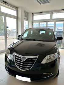Lancia Ypsilon 1.2 69 CV 5 porte S&S Silver