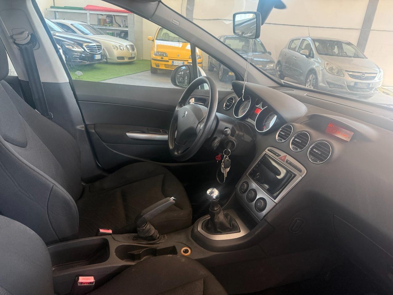 Peugeot 308 1.4 VTi 95CV 5p. Premium