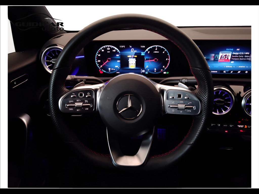 Mercedes-Benz Classe A - W177 2018 - A 220 d Premium 4matic auto