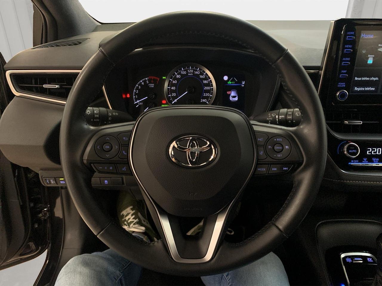 Toyota Corolla 1.8h Active cvt