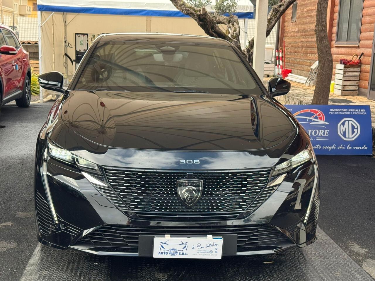 Peugeot 308 Hybrid 136 e-DCS6 GT