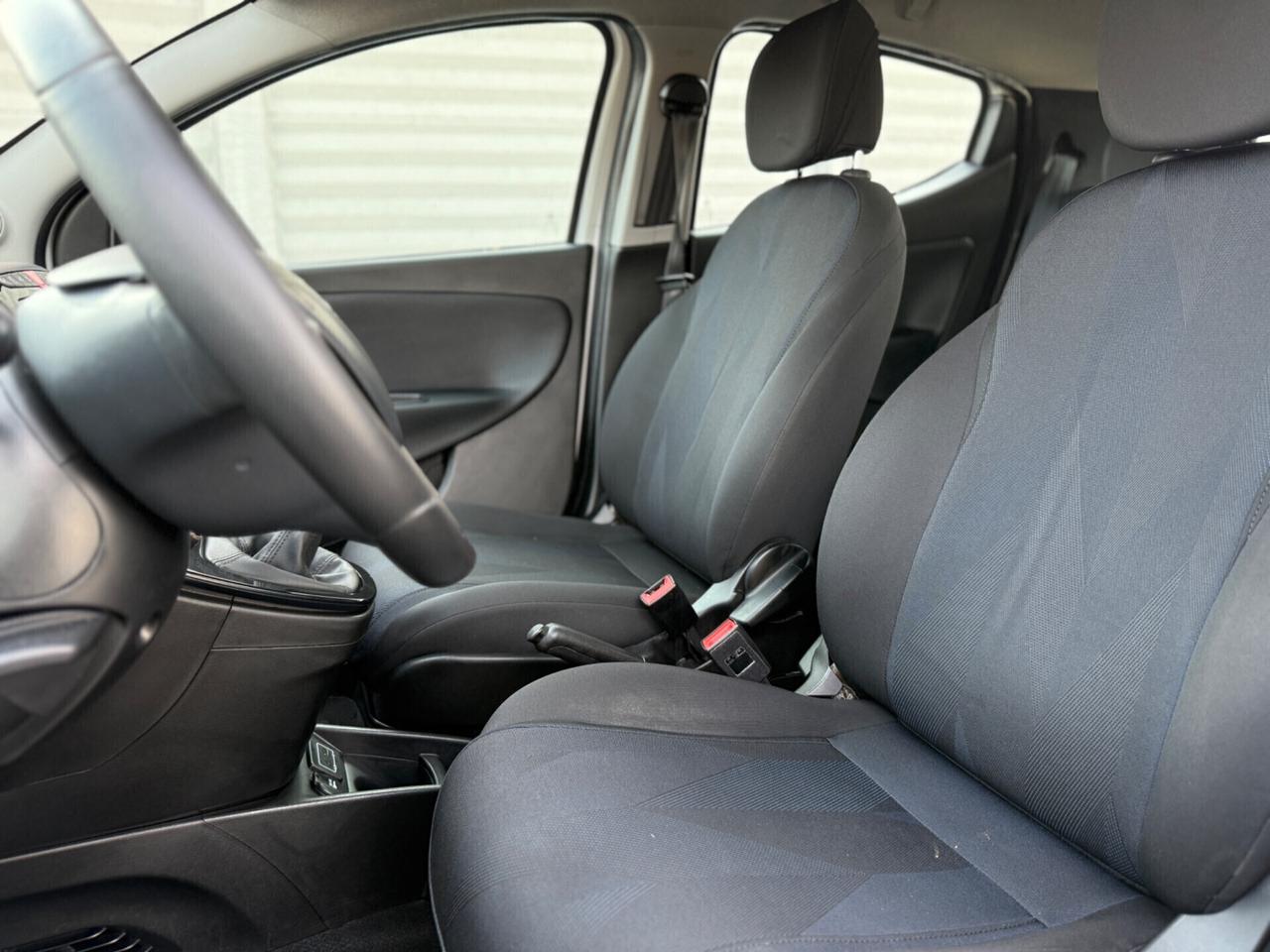 Lancia Ypsilon 1.2 Platinum ecochic Gpl 69cv my18