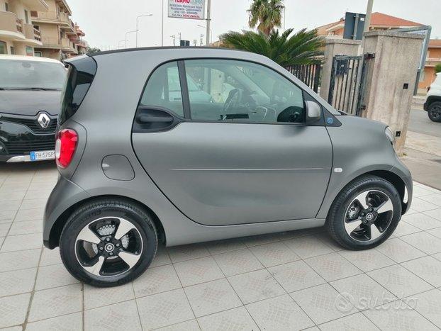 Smart fortwo coupe' eq 60kw passion