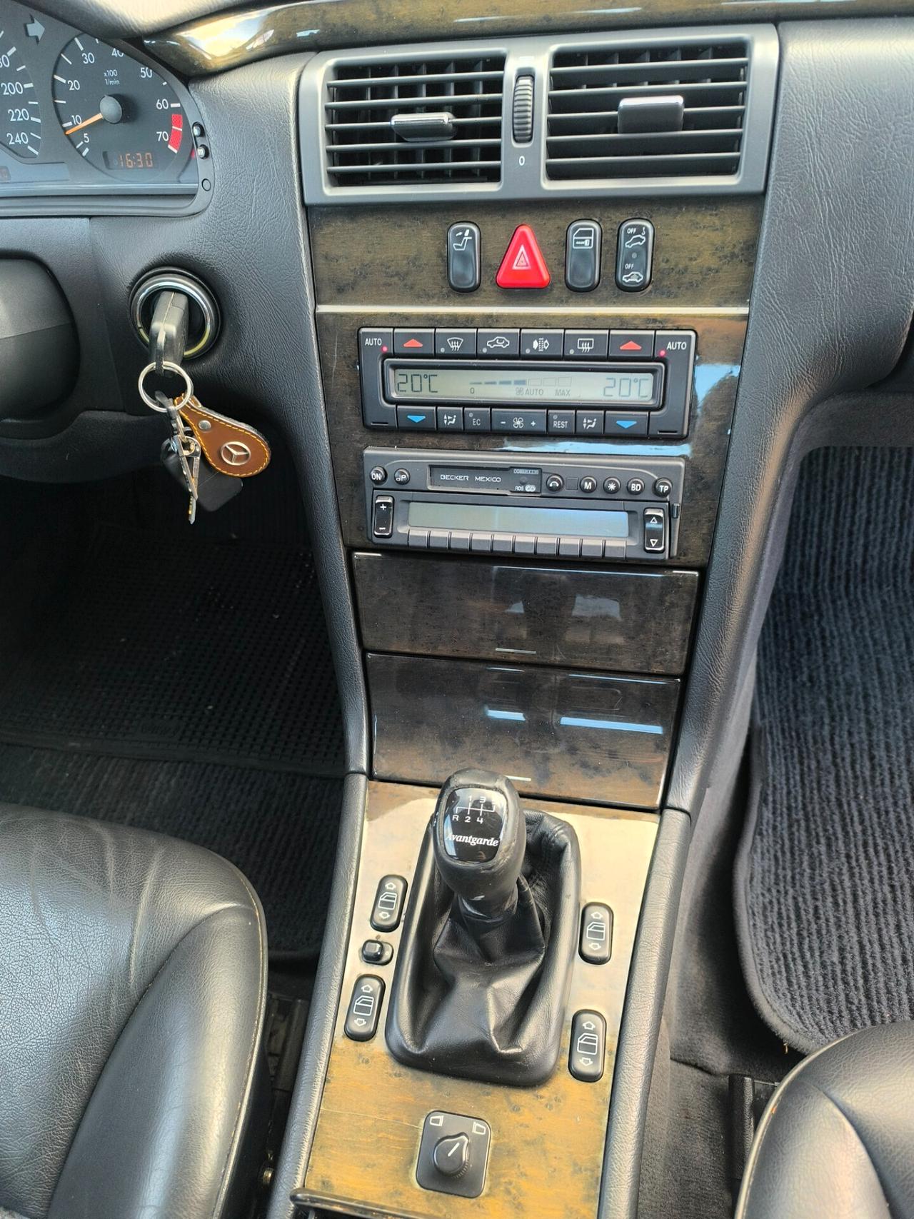 Mercedes-benz E 200 cat Avantgarde