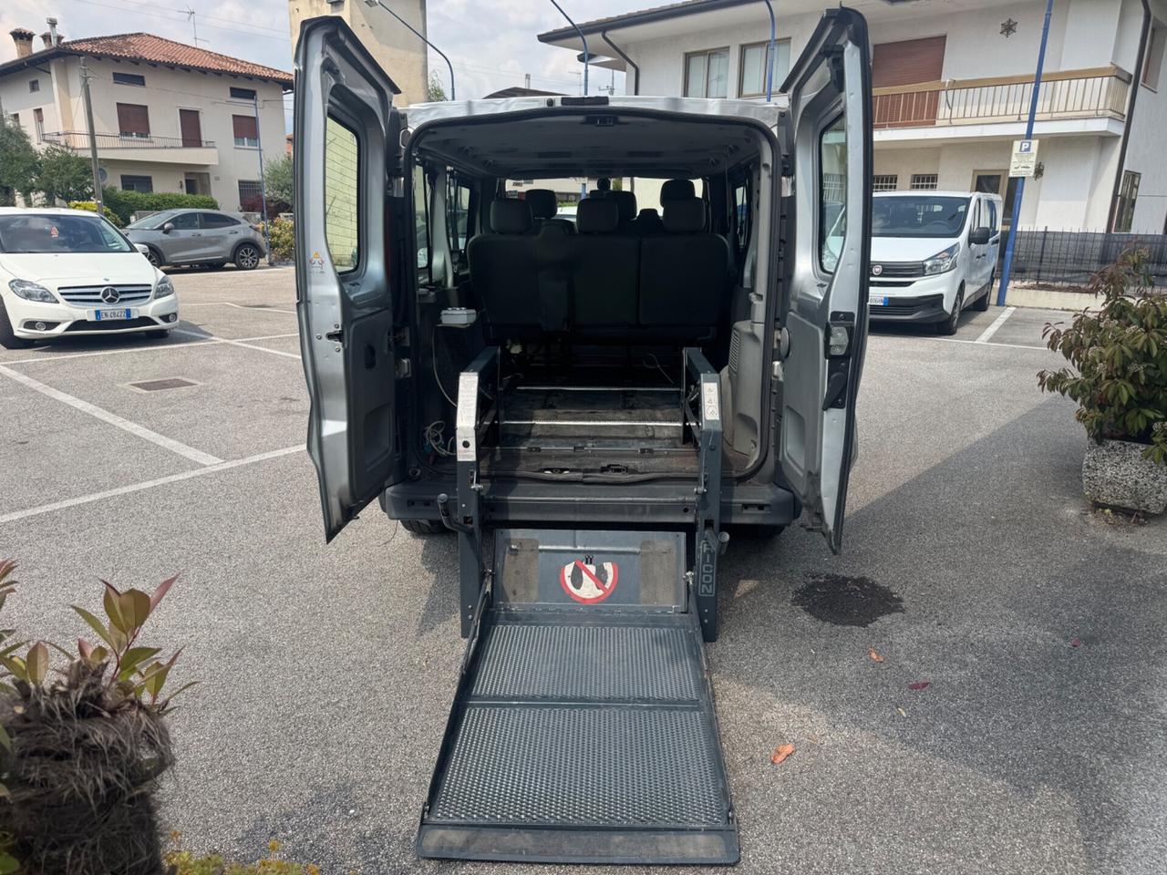 Opel Vivaro 29 2.0 CDTI 120CV TRASPORTO DISABILI 9 posti