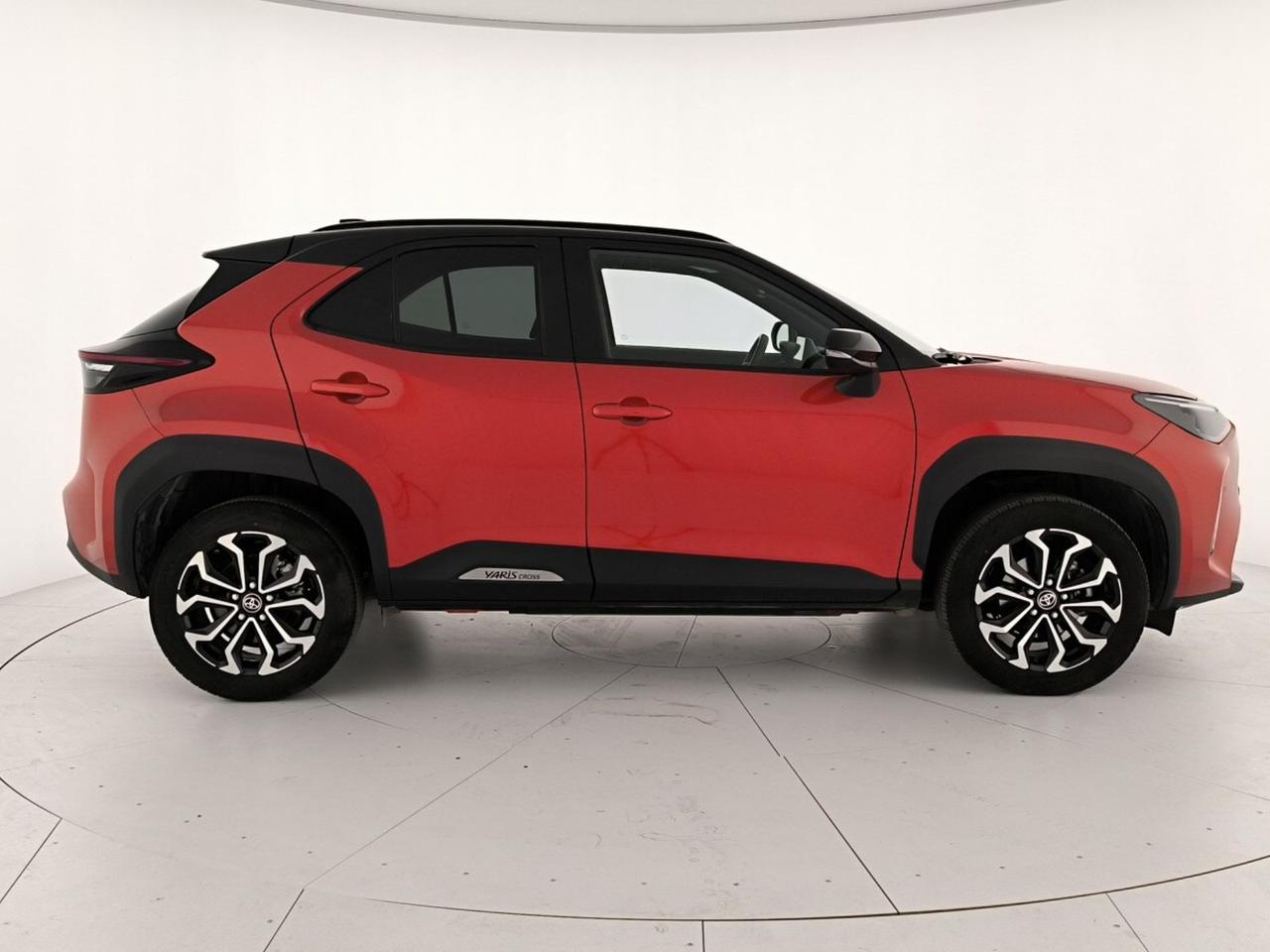 Toyota yaris cross 1.5h orange edition fwd 116cv e-cvt