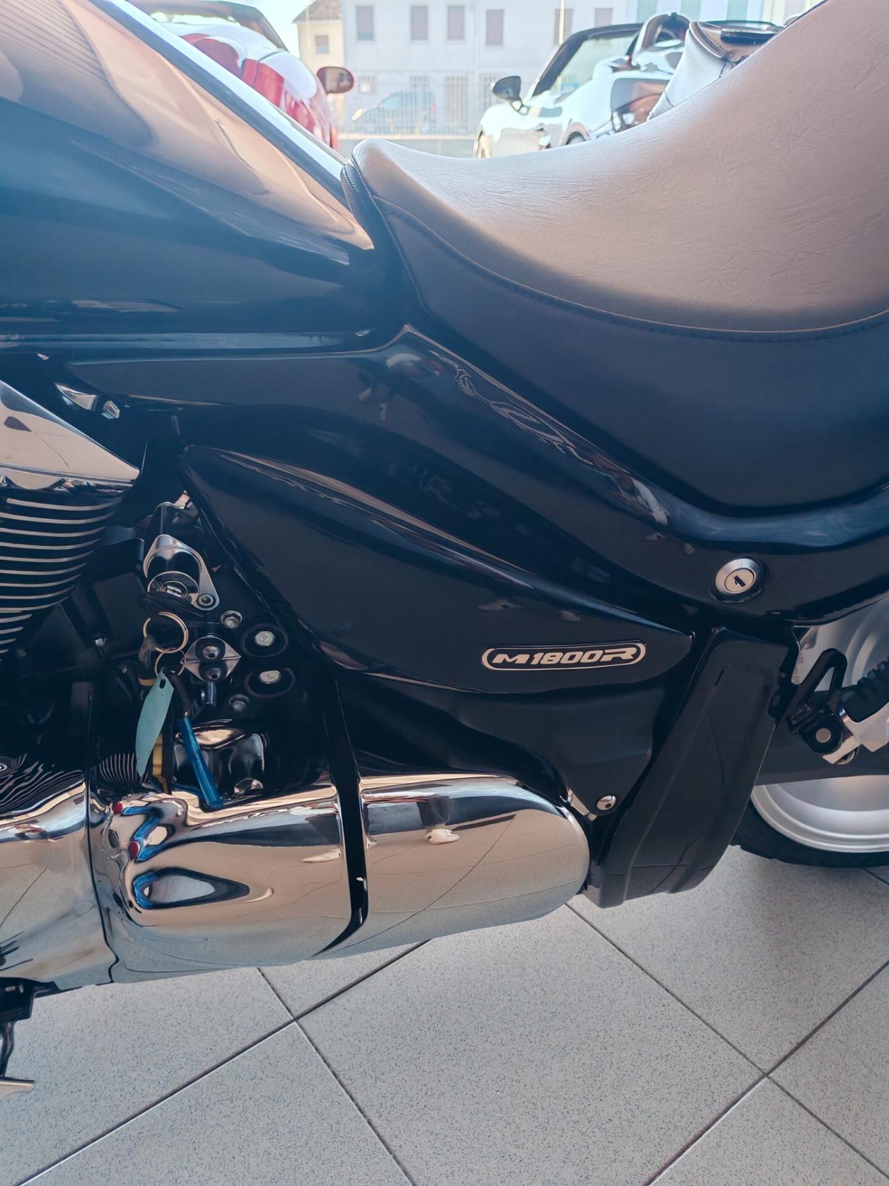 Suzuki VZR Intruder 1800