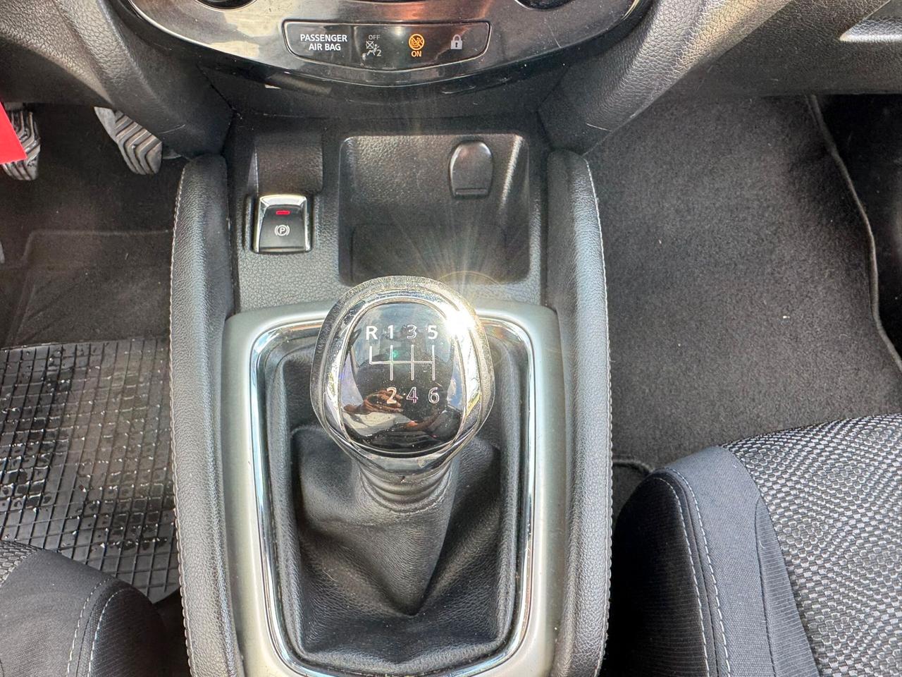 Nissan Qashqai 1.5 dCi SOLAMENTE 89.000 KM
