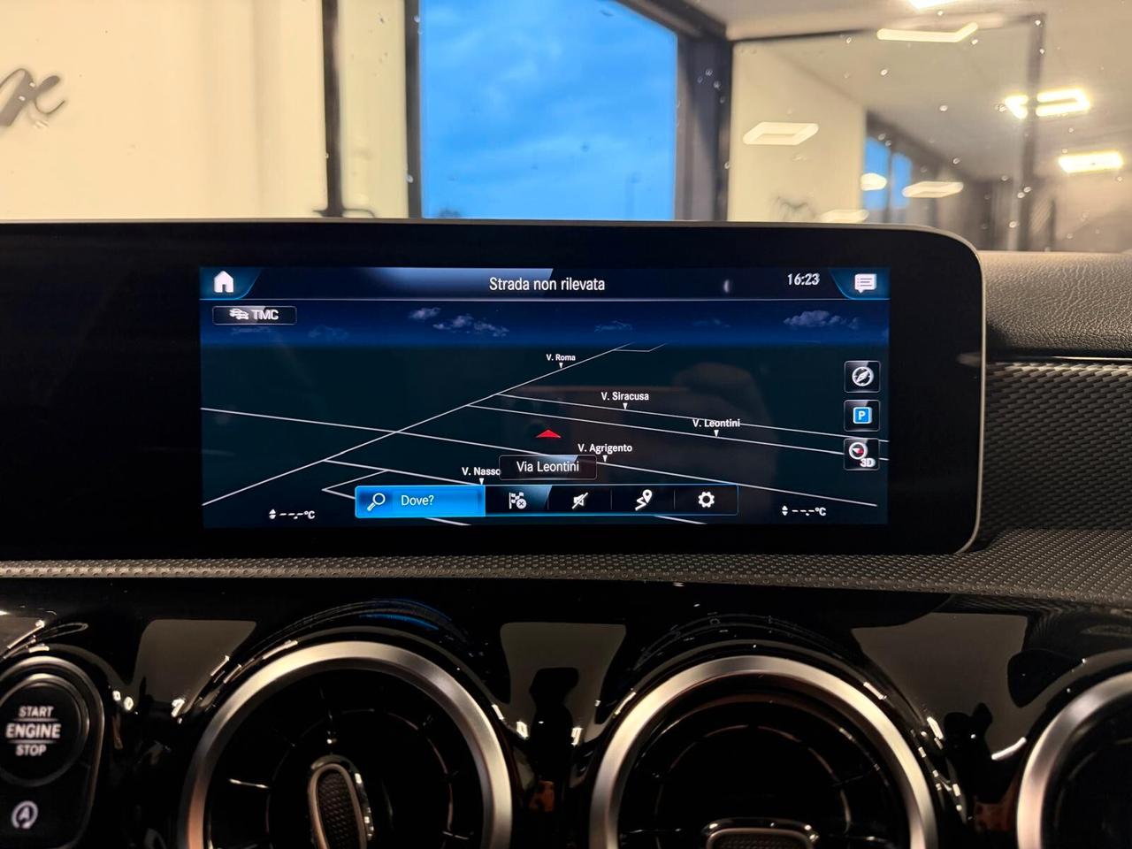 MERCEDES BENZ CLASSE A 180D SPORT 1.5 116CV PELLE NAVI CAM ANNO 2019