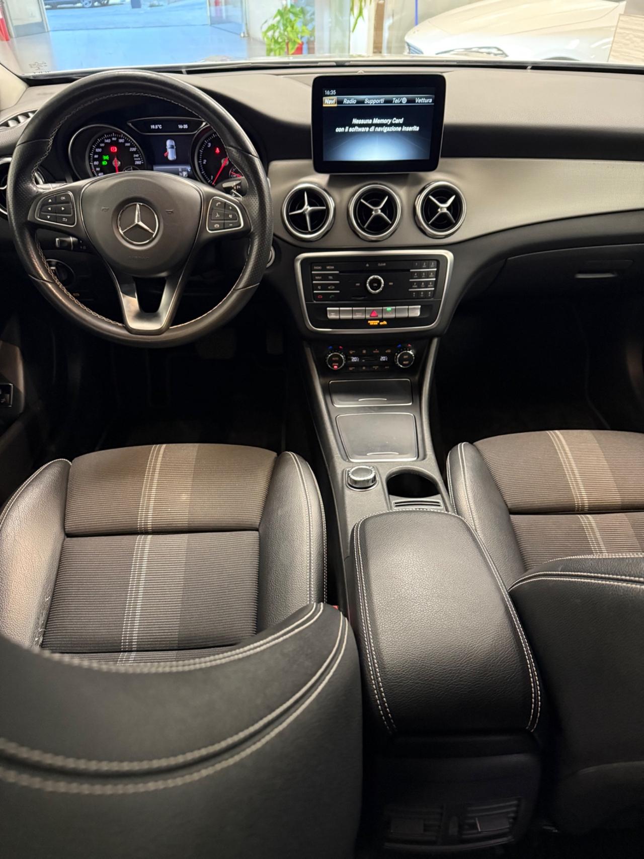 Mercedes-benz GLA 200 GLA 200 d Automatic Premium