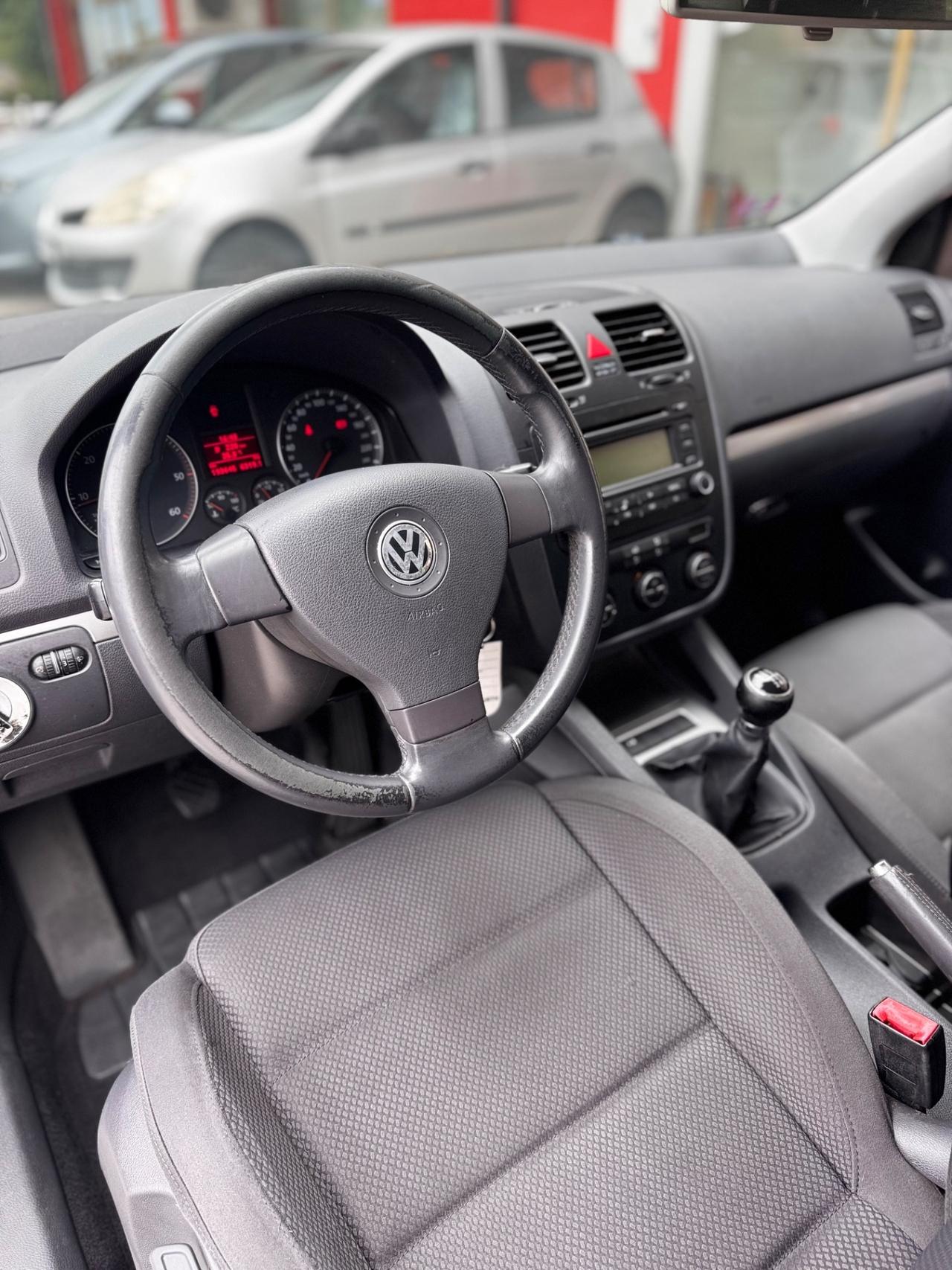 Volkswagen Golf 2.0 16V TDI 5p. Sportline