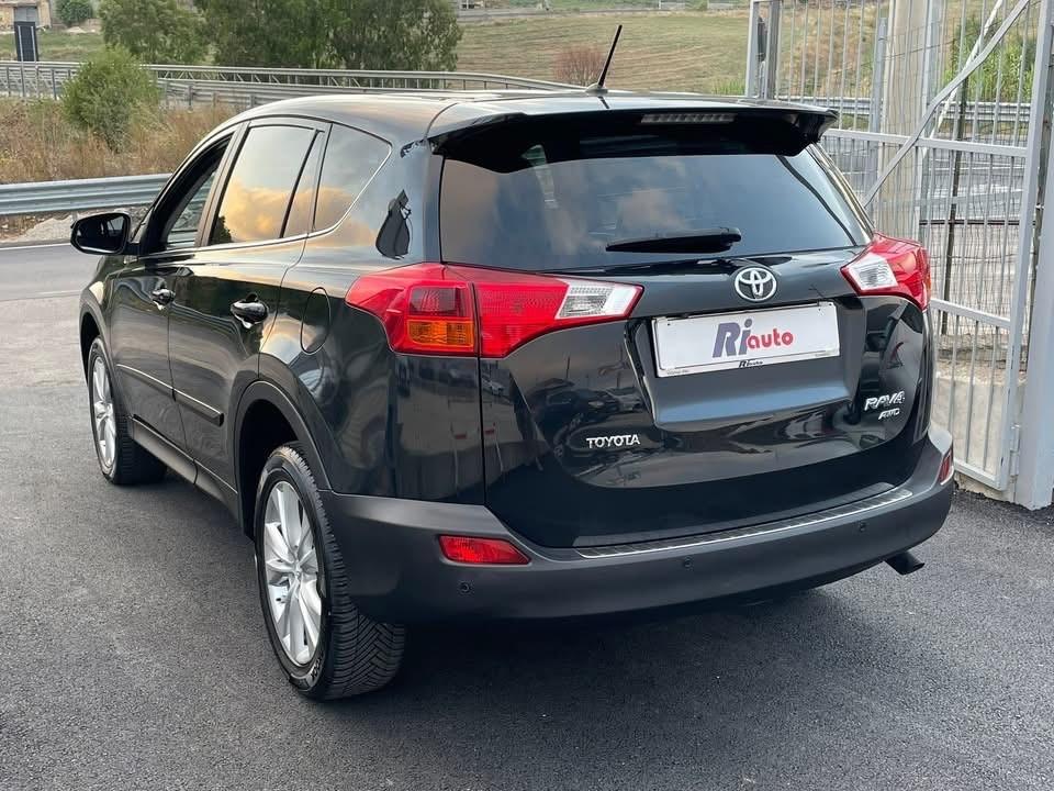Toyota RAV 4 RAV4 2.2 D-4D 4WD Style
