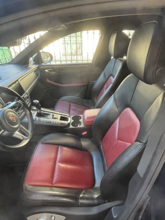 PORSCHE Macan 2.0