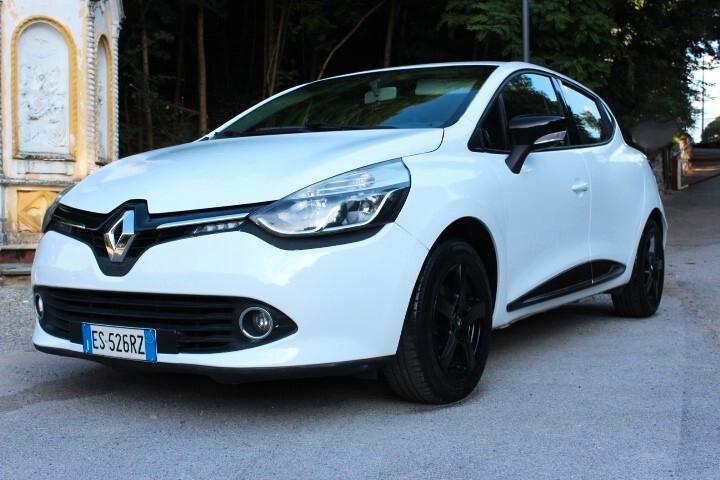 Renault Clio 1.2 75CV GPL 5 porte Live ESTETICA ESEMPLARE COLLAUDO FINO AL 2033 CLIMA NAVI CERCHI LEGA