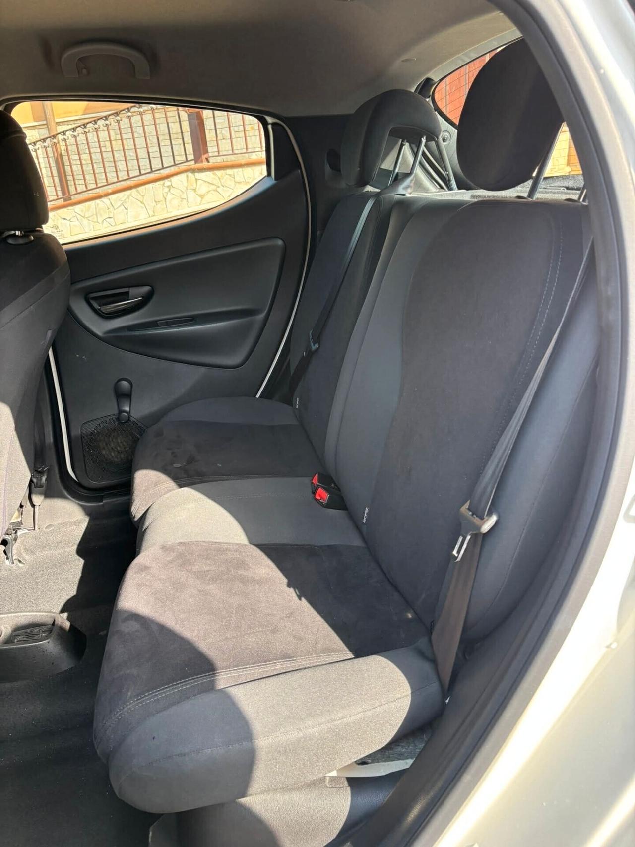 Lancia Ypsilon 1.3 MJT 16V 95 CV 5 porte S&S Platinum//