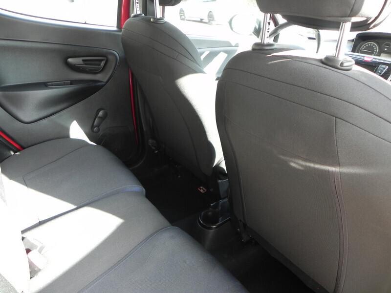 Lancia Ypsilon 1.0 FireFly 5 porte S&S Hybrid Ecochic Gold