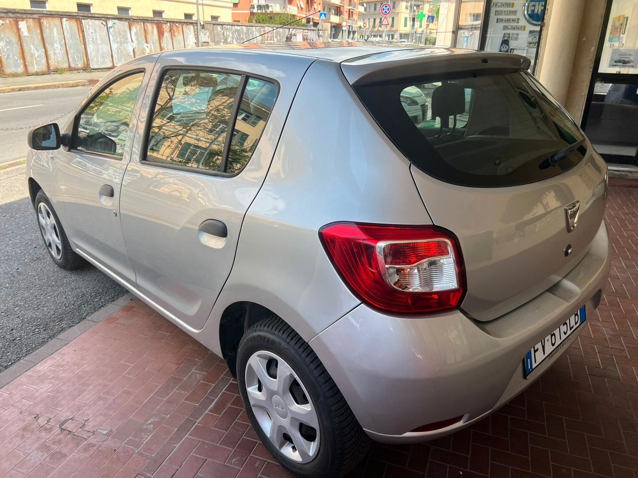 Dacia Sandero 1.2 73CV