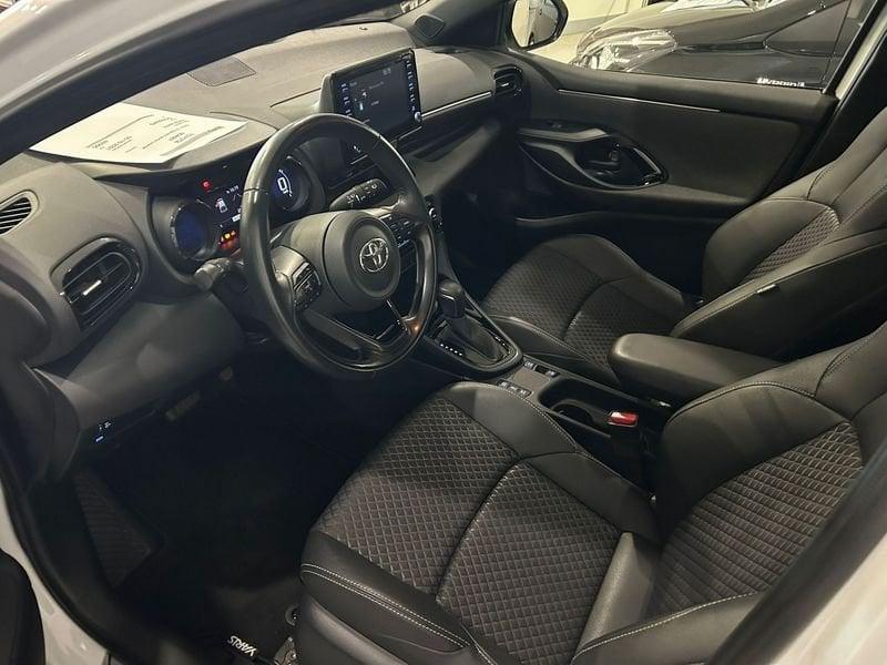 Toyota Yaris Hybrid Lounge MY21