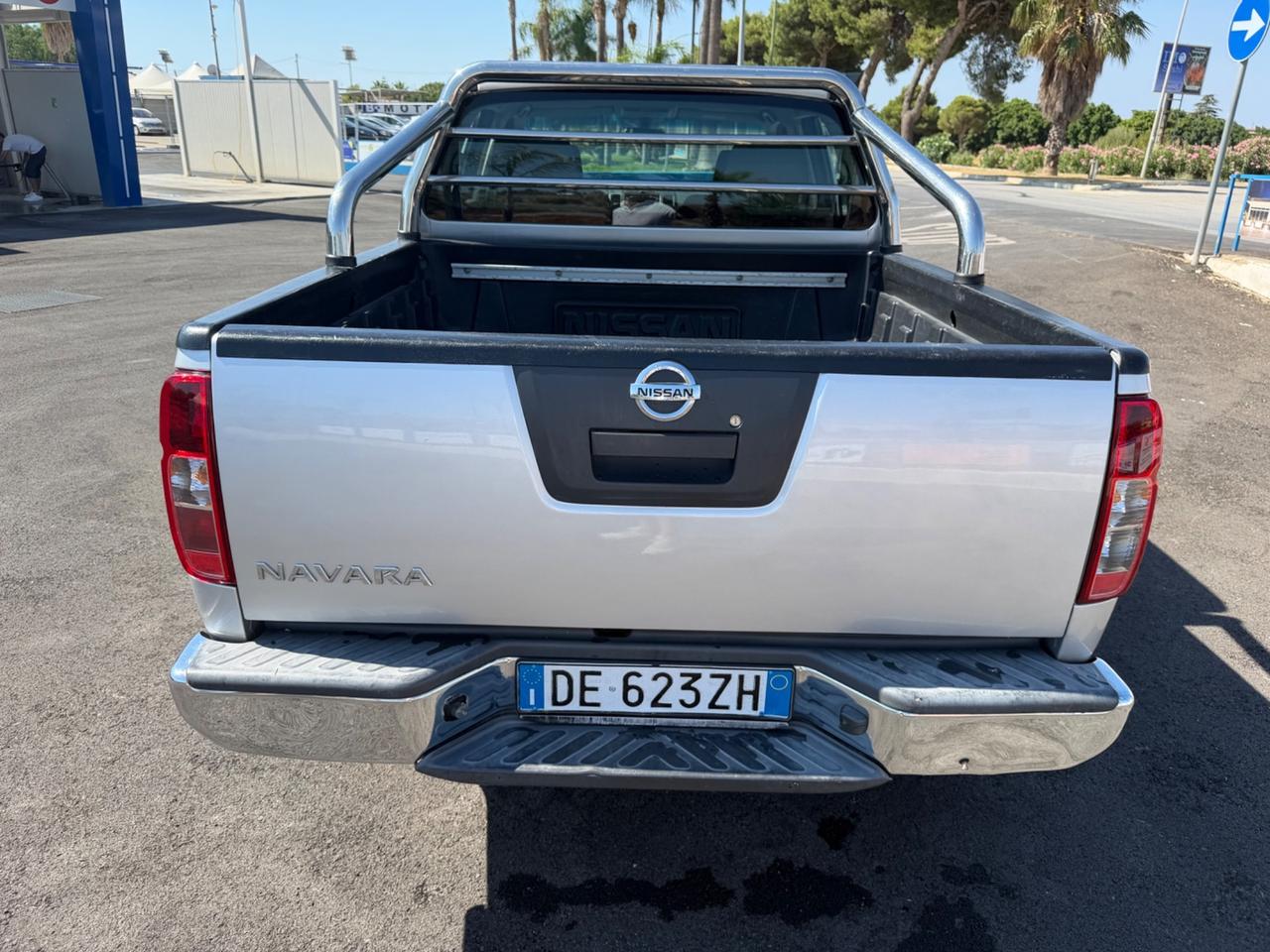Nissan Navara 2.5 dCi 4 porte Double Cab XE 4X4 AUTOMATICA