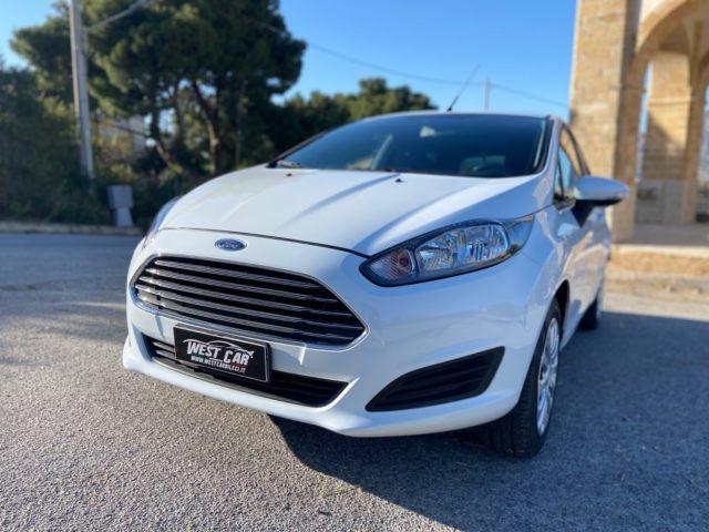 FORD Fiesta 1.5 TDCi 75CV 5 porte Business N1 AUTOCARRO 4 POST