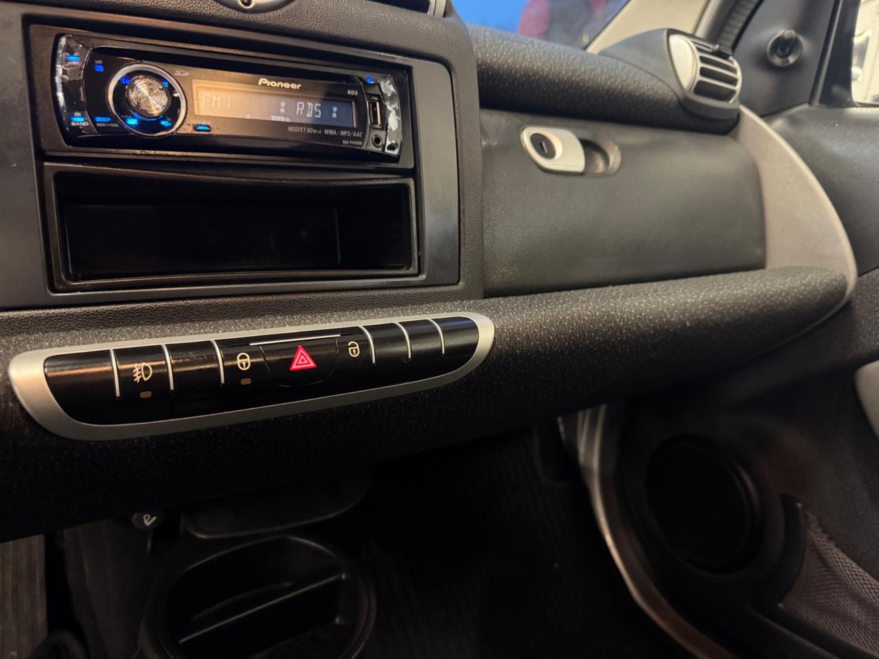 Smart ForTwo 1000 52 kW MHD coupé pure NEOPATENTATI