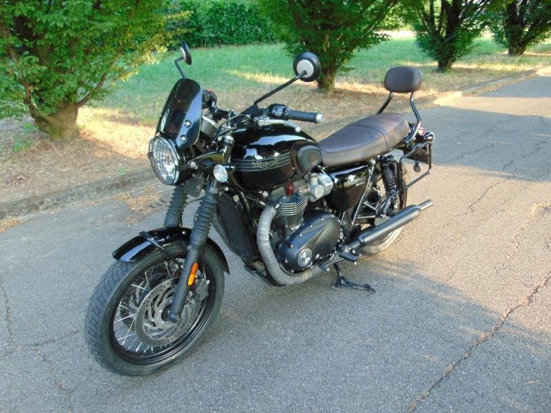Triumph Bonneville T120 Black