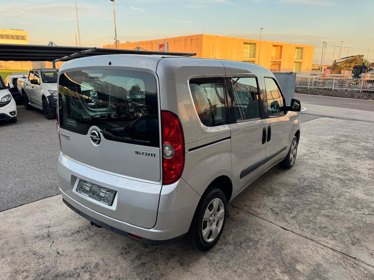 Opel Combo 1.6 CDTI 105CV 5 POSTI