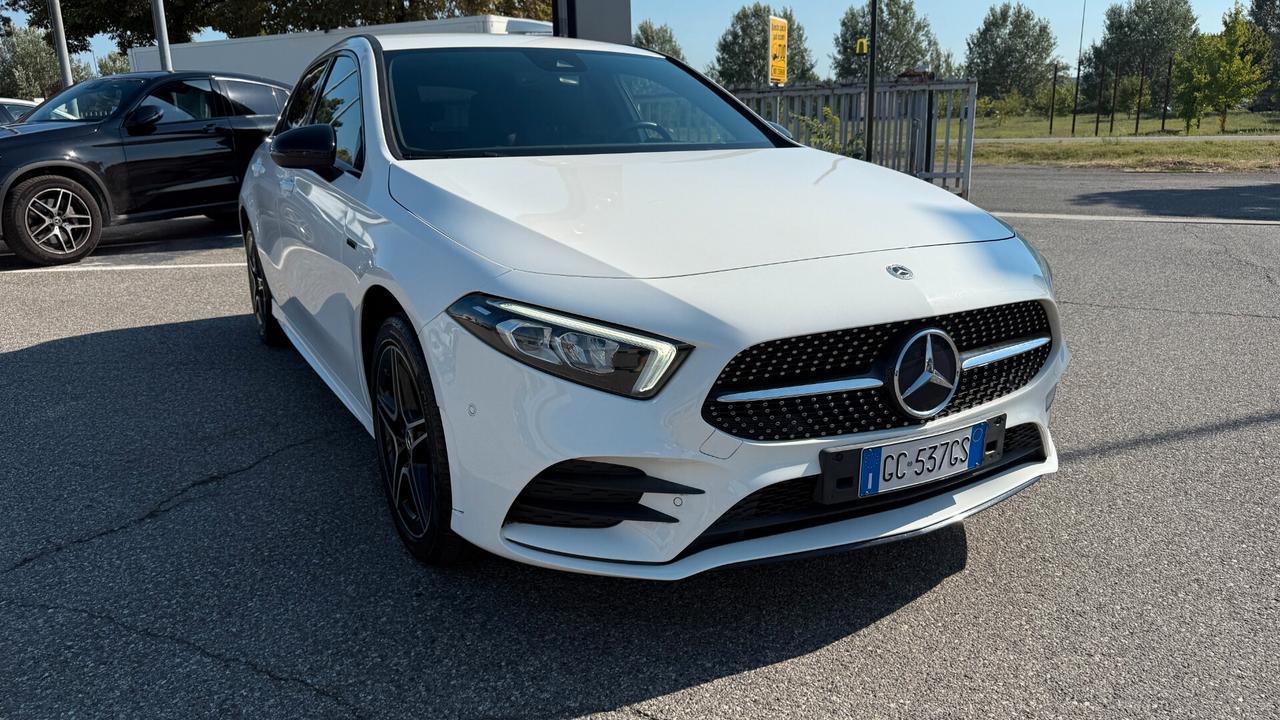 Mercedes-benz A 250 e Automatic EQ-Power Sport