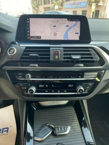 BMW X3 xDrive20d 48V xLine NAVI-APP CONN-LED-RETROCAM-19"