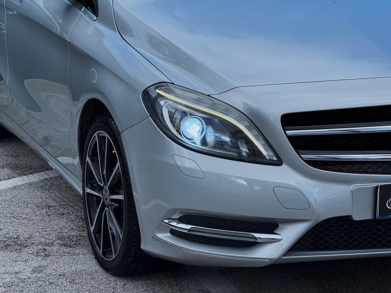 Mercedes-Benz B 180 CDI Premium Auto 109CV LED