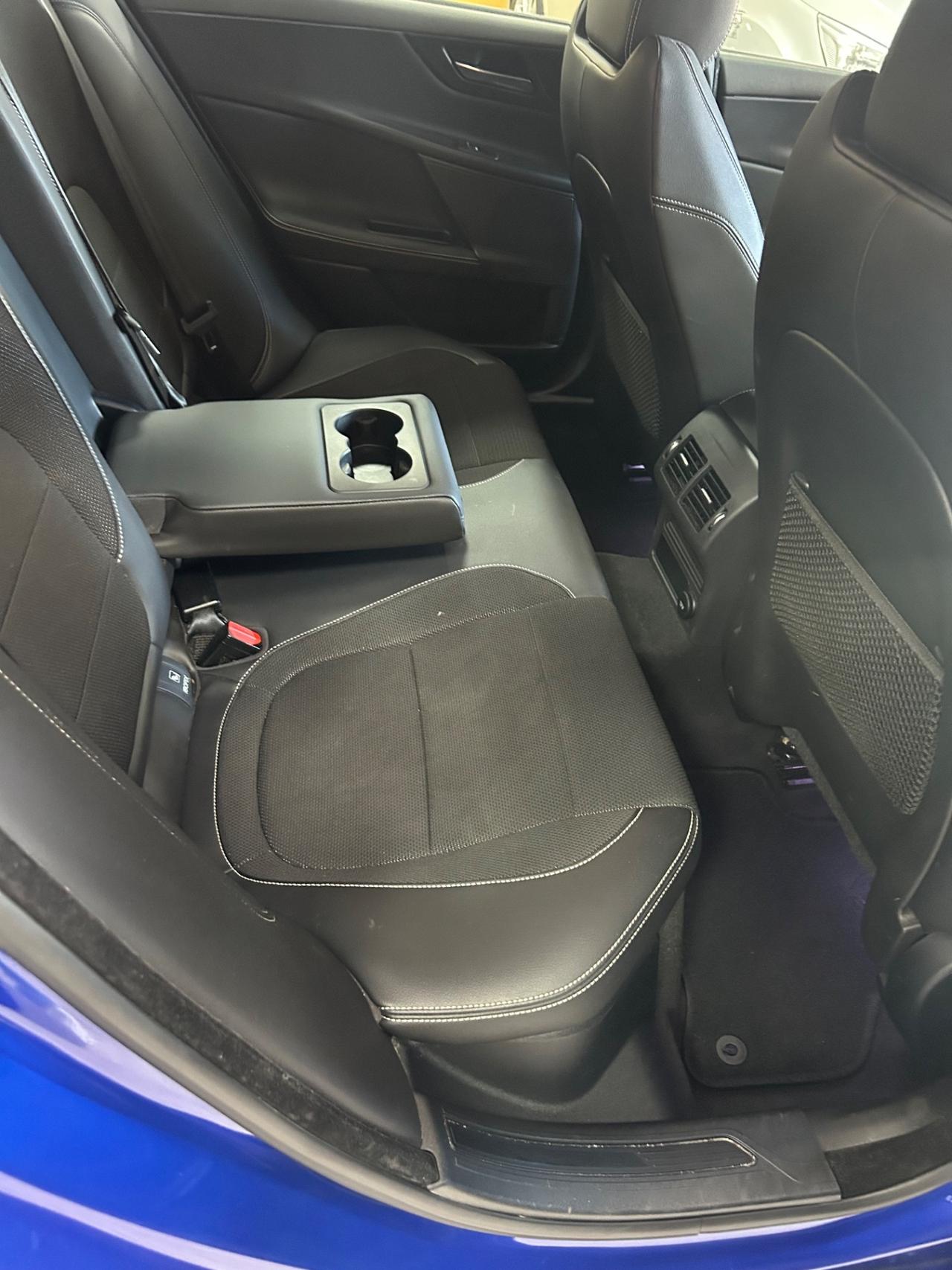 JAGUAR XE 2.0 D 240 cv R-SPORT “FULL FULL”-2017