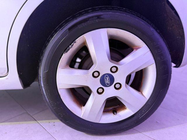 FORD Fiesta 1.2 16V 5p. Ghia