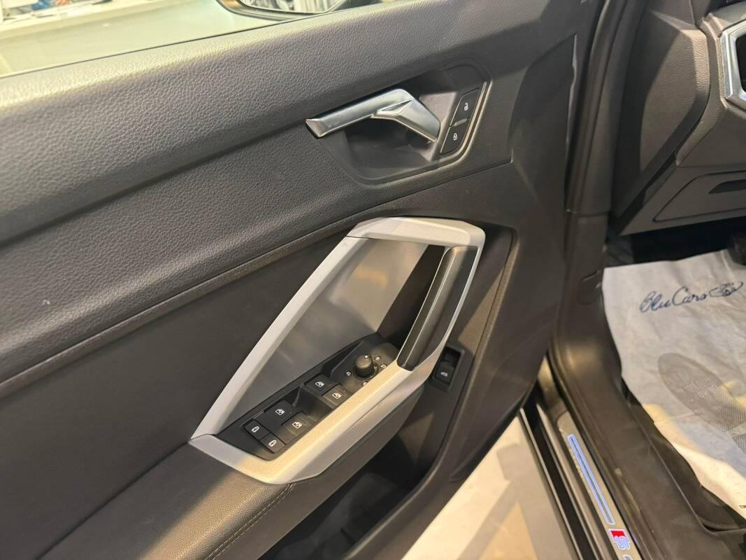 Audi Q3 Sportback 40 2.0 tdi S line edition quattro 200cv s-tronic