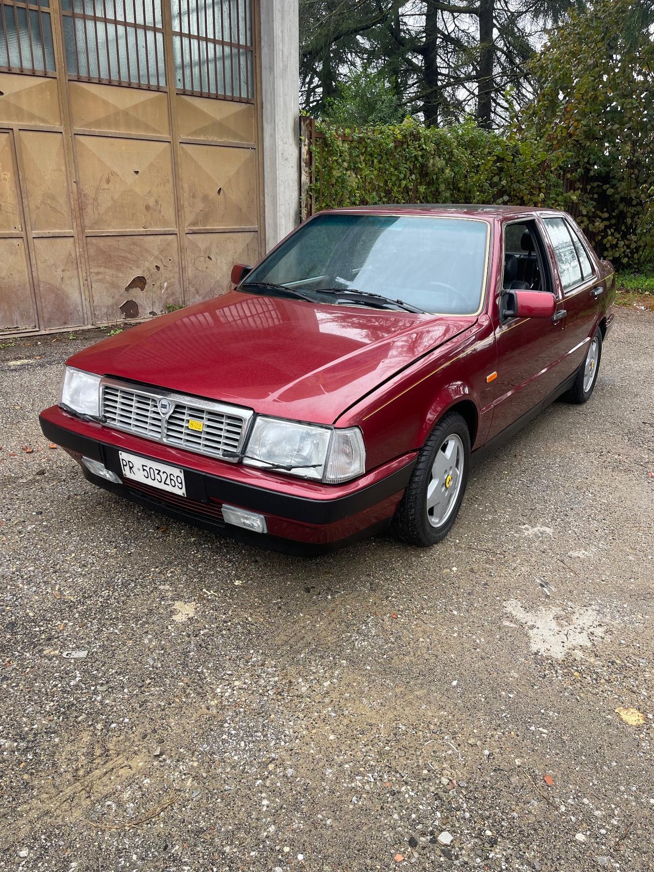 Lancia Thema 8.32
