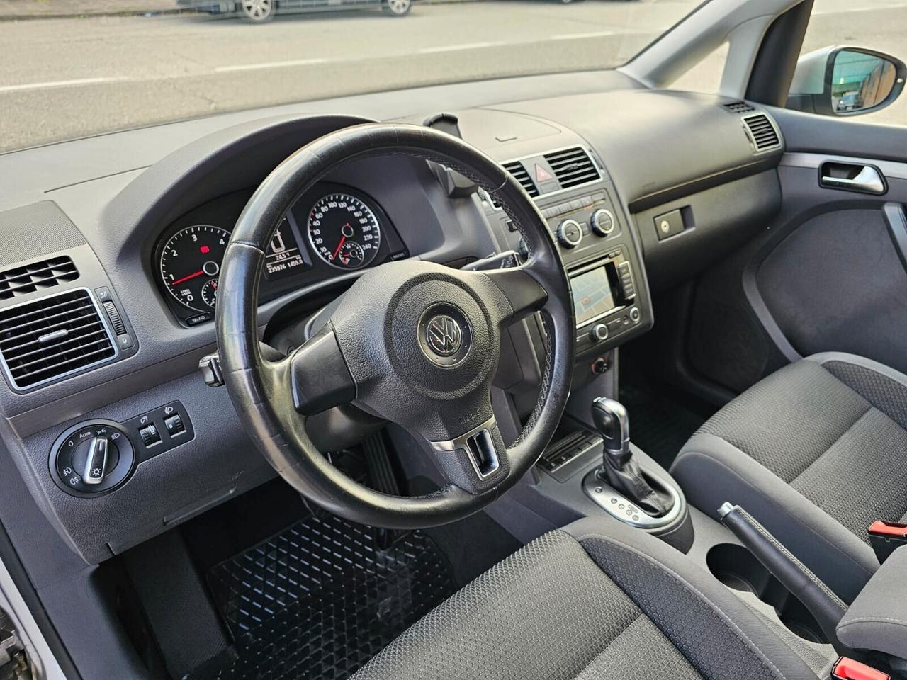 Volkswagen Touran 1.6 TDI 105cv DSG Trendline*Navi*Pdc*5Posti*