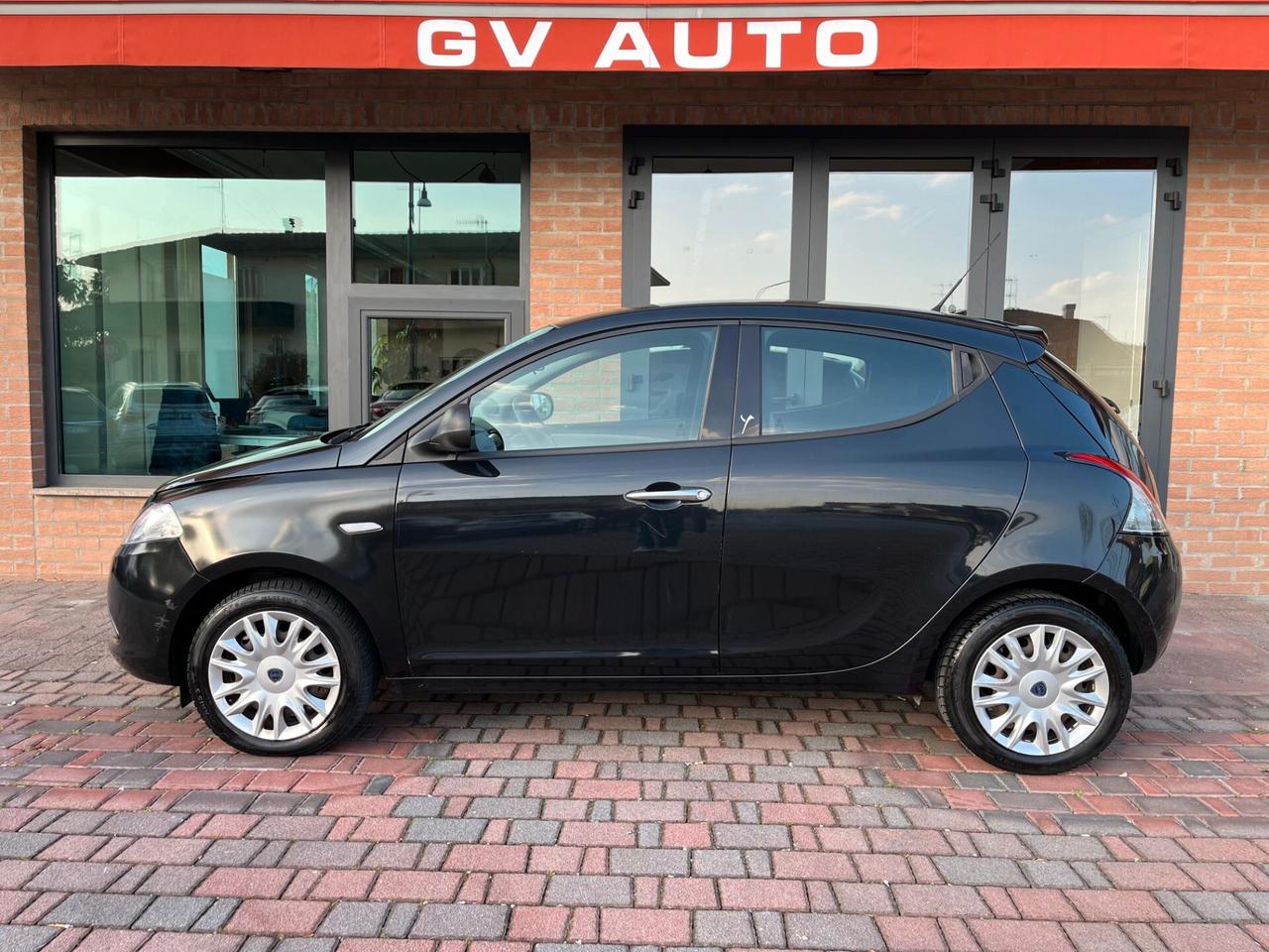 Lancia Ypsilon 1.3 MJT