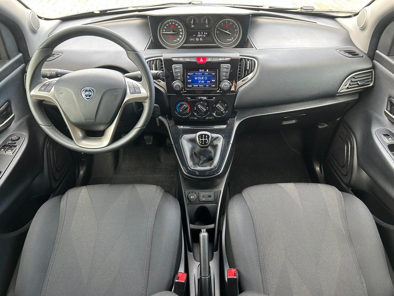 Lancia Ypsilon 1.2 69CV Platinum - 29.000KM