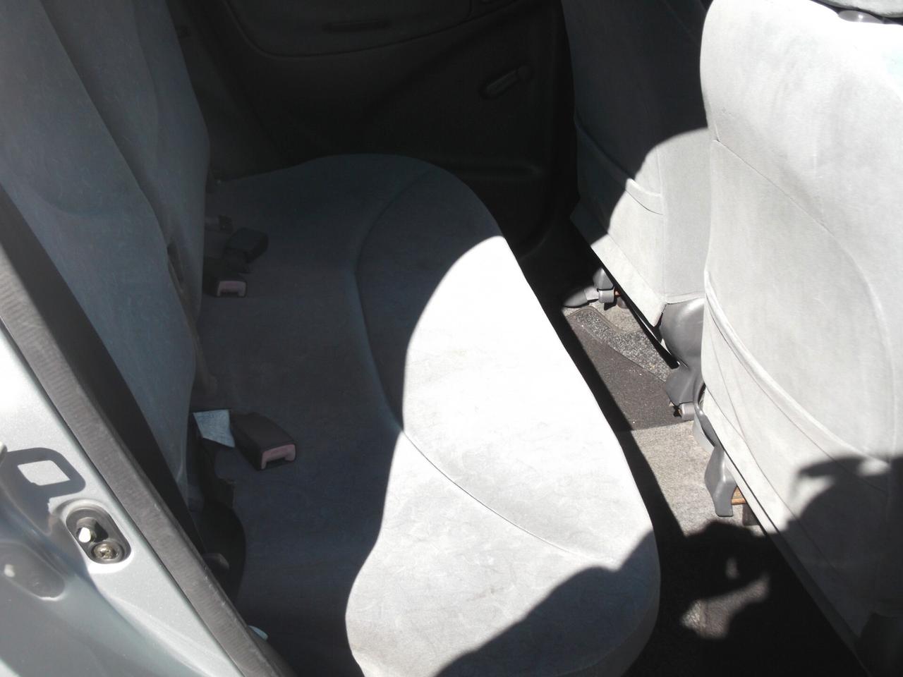 Toyota Yaris 1.0i 16V cat 5 porte aut. Sol - 31